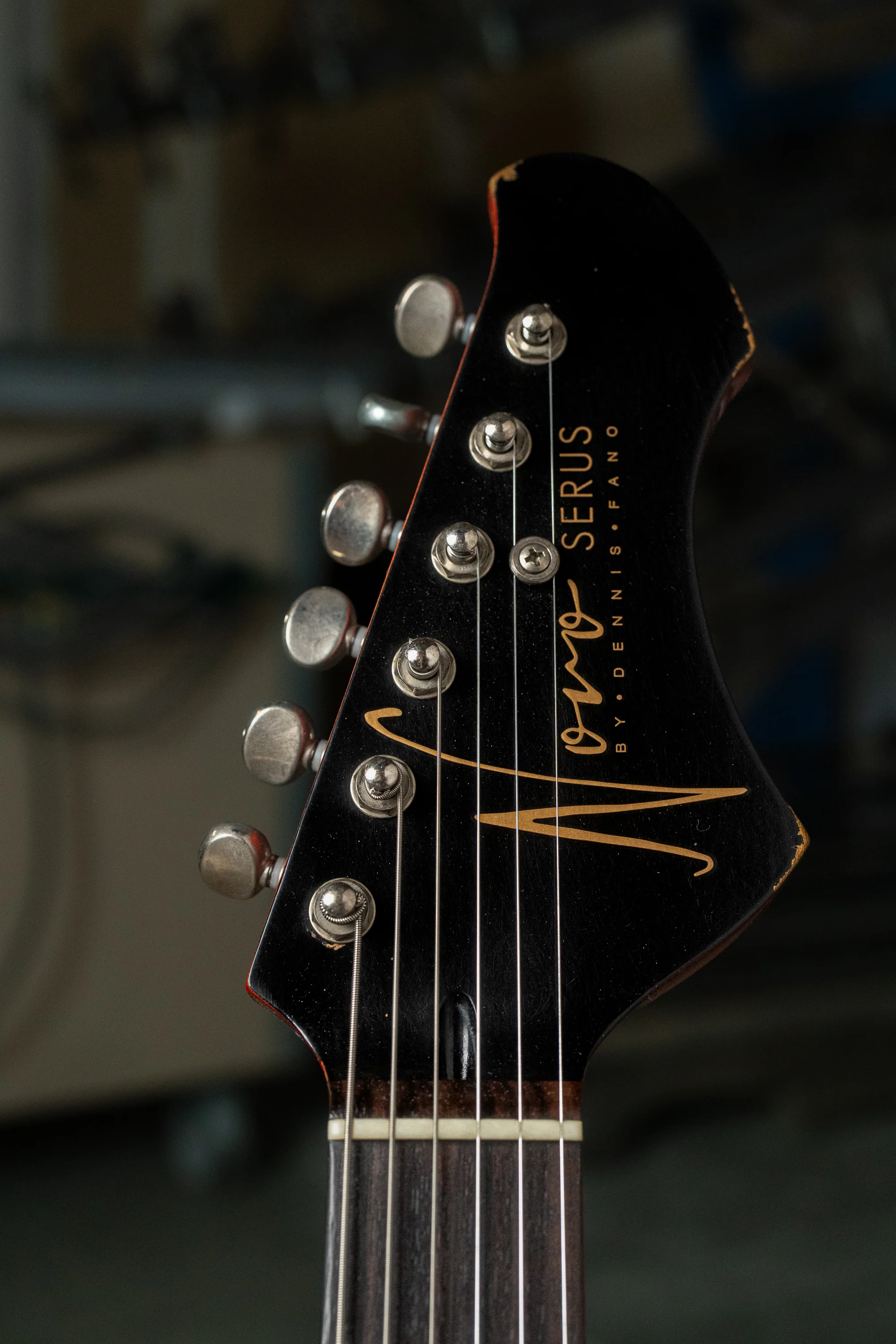 Chambered SERUS H2 - Tobacco Burst | NAMM 26 - Image 5