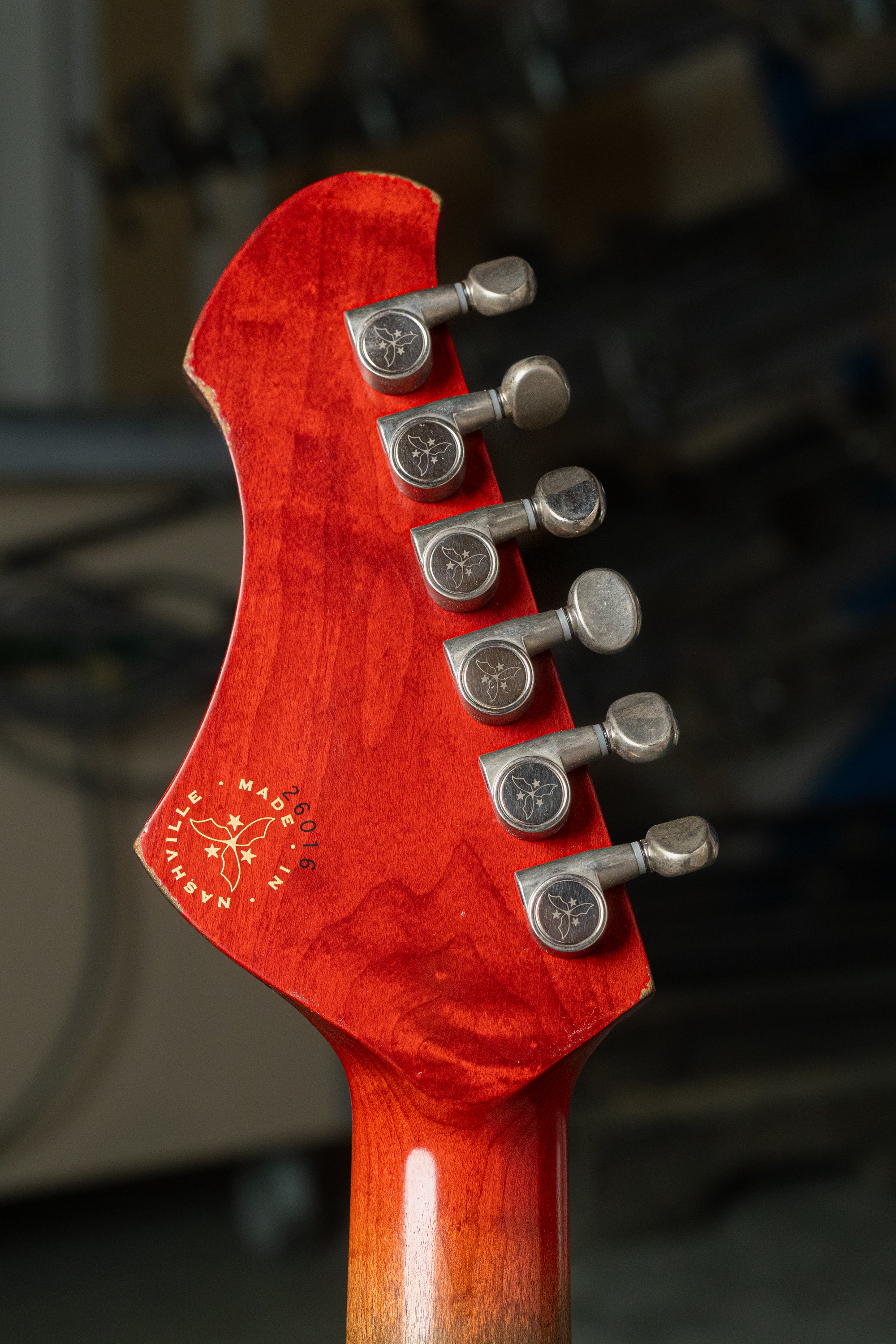Chambered SERUS H2 - Tobacco Burst | NAMM 26 - Image 8