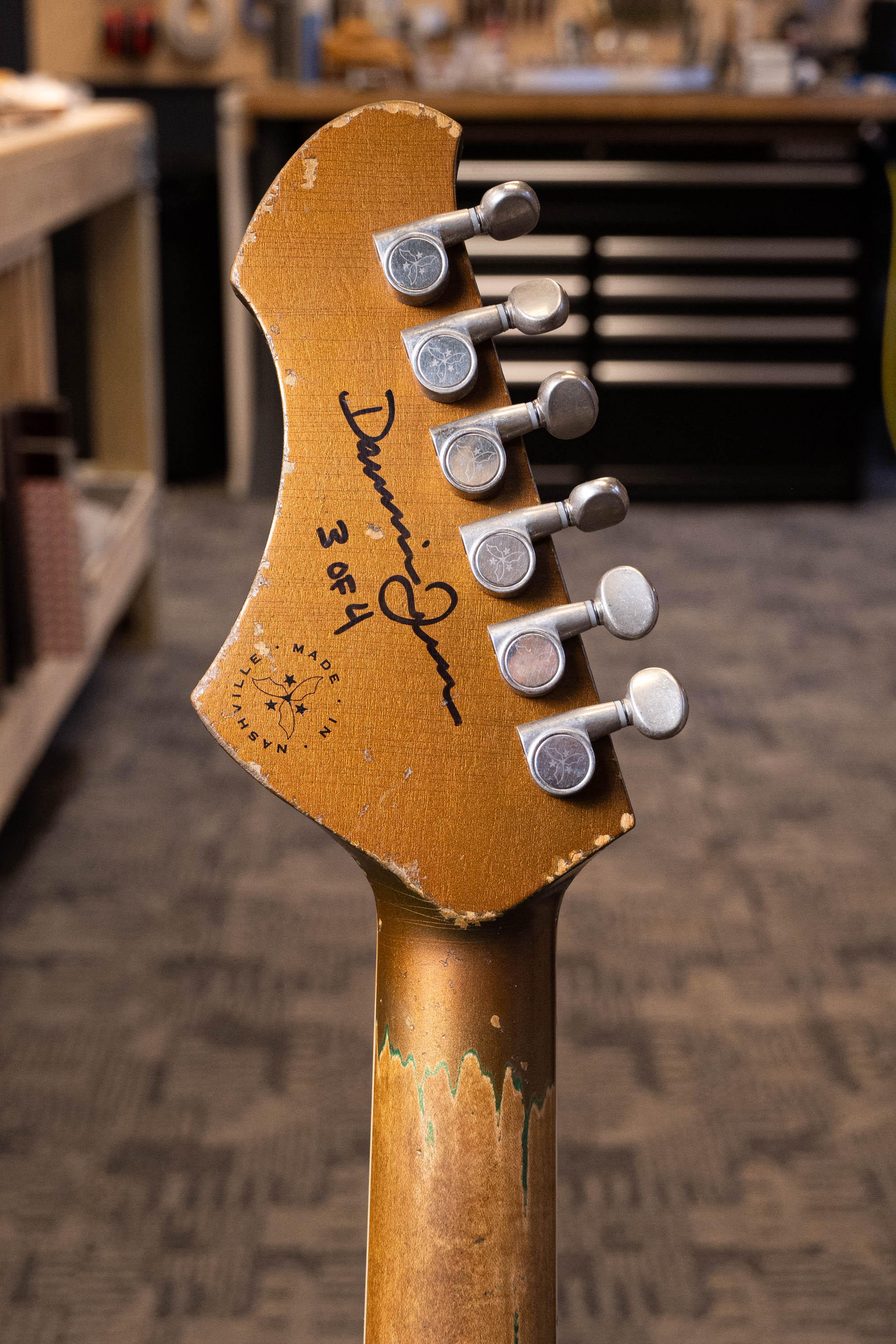 MIRIS J - Gold Top Gold | Signature (3 of 4) - Image 12