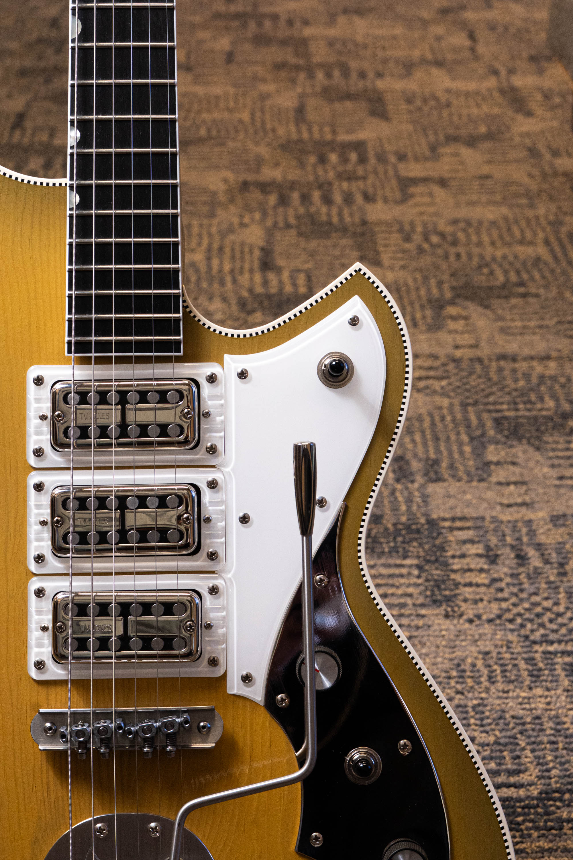MIRIS J - Royal Olive Burst | Signature (2 of 4) - Image 5