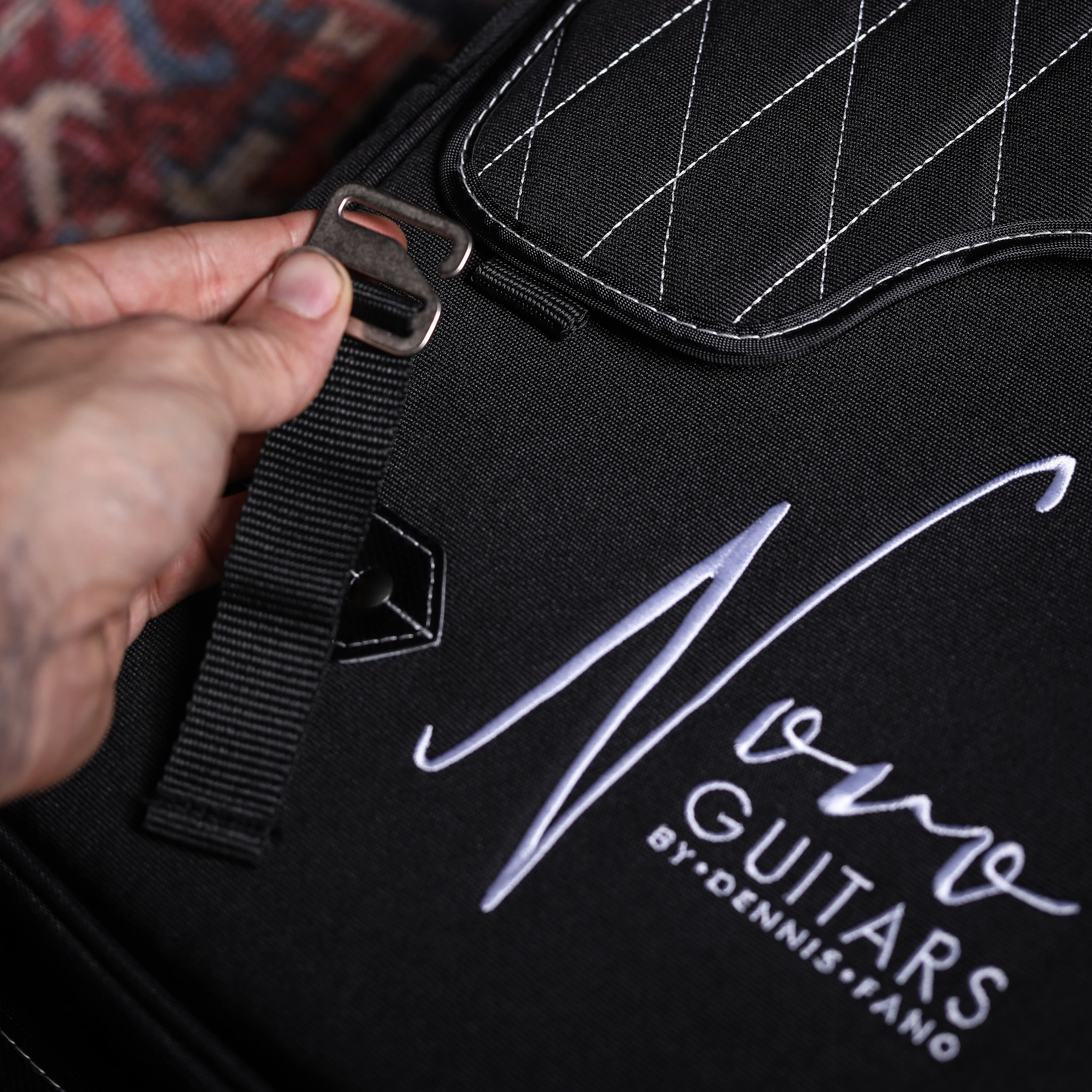 NOVO DELUXE PADDED SOFT CASE - Image 4