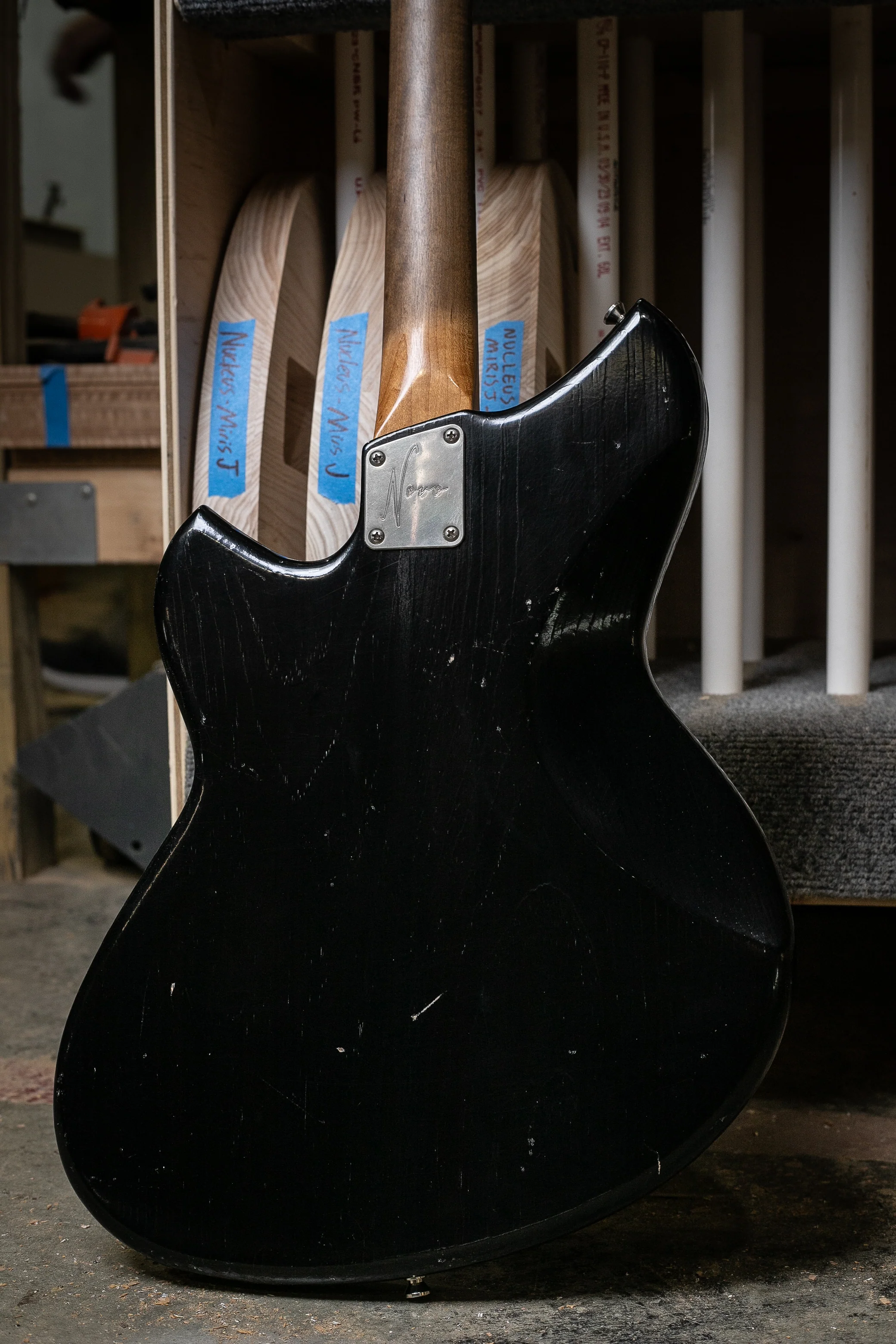 Novo Serus J in Bull Black - Image 4