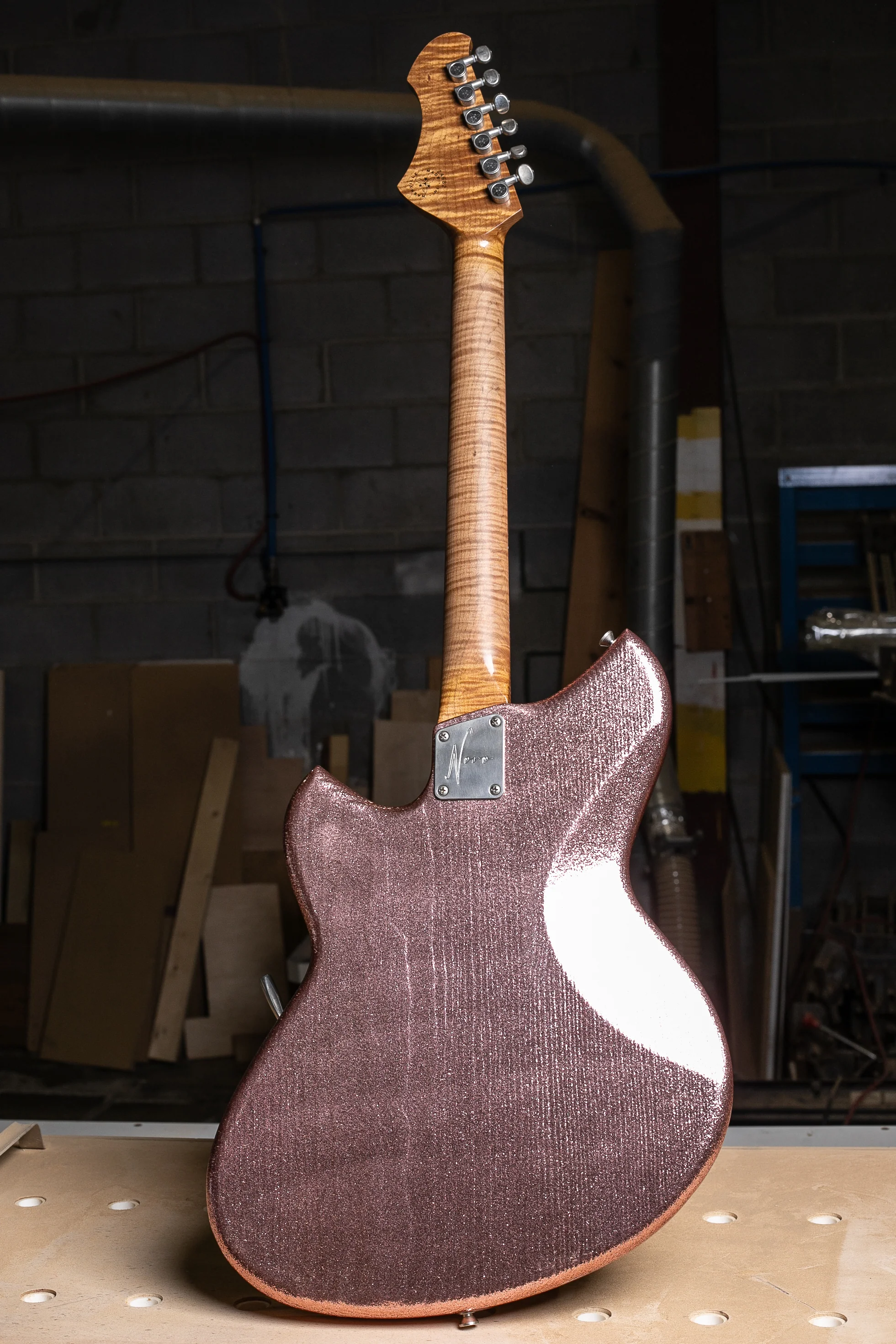 Novo Serus J in Burgundy Sparkle - Image 3