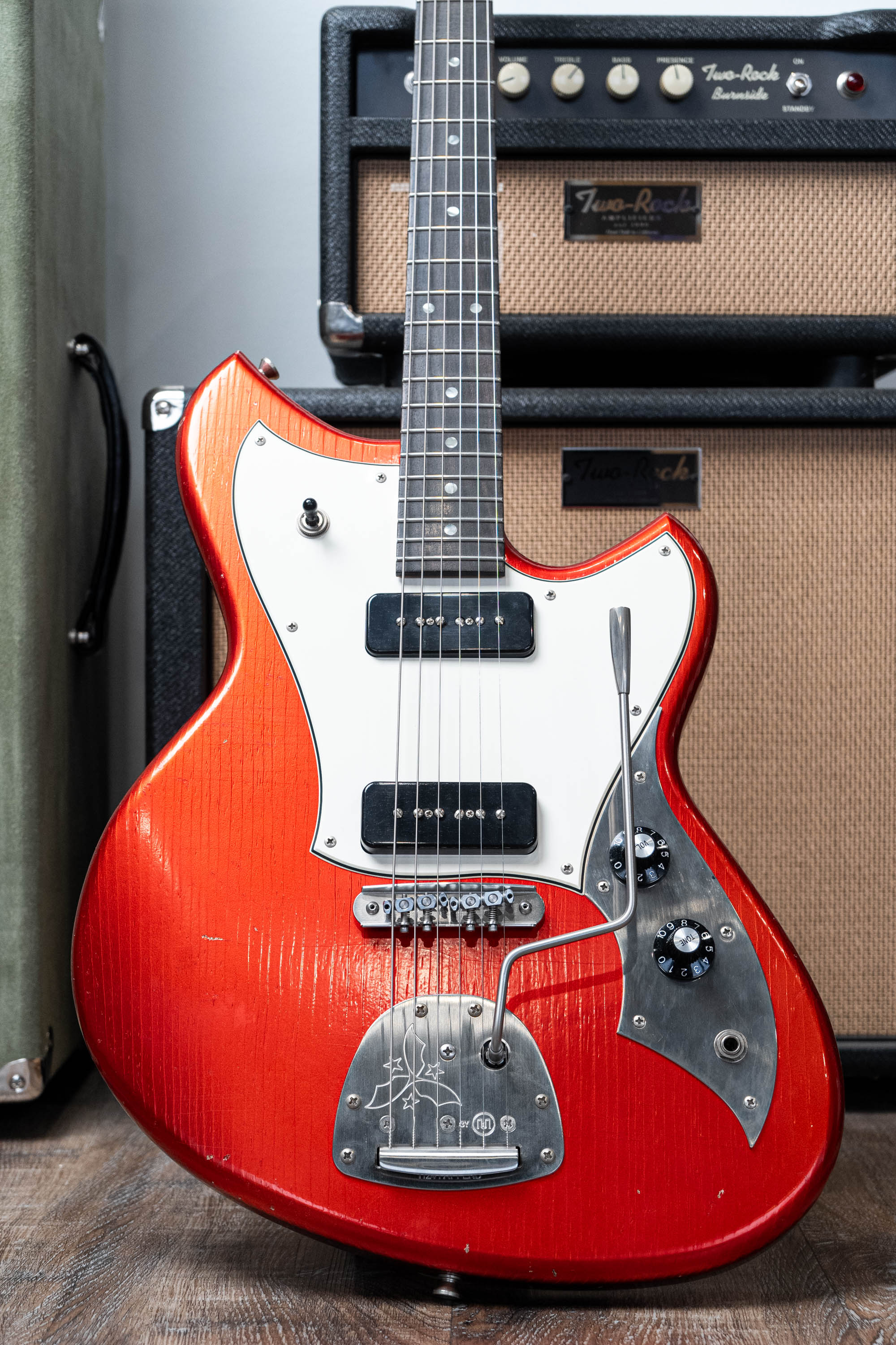 Novo Serus J in Candy Apple Red - Image 2