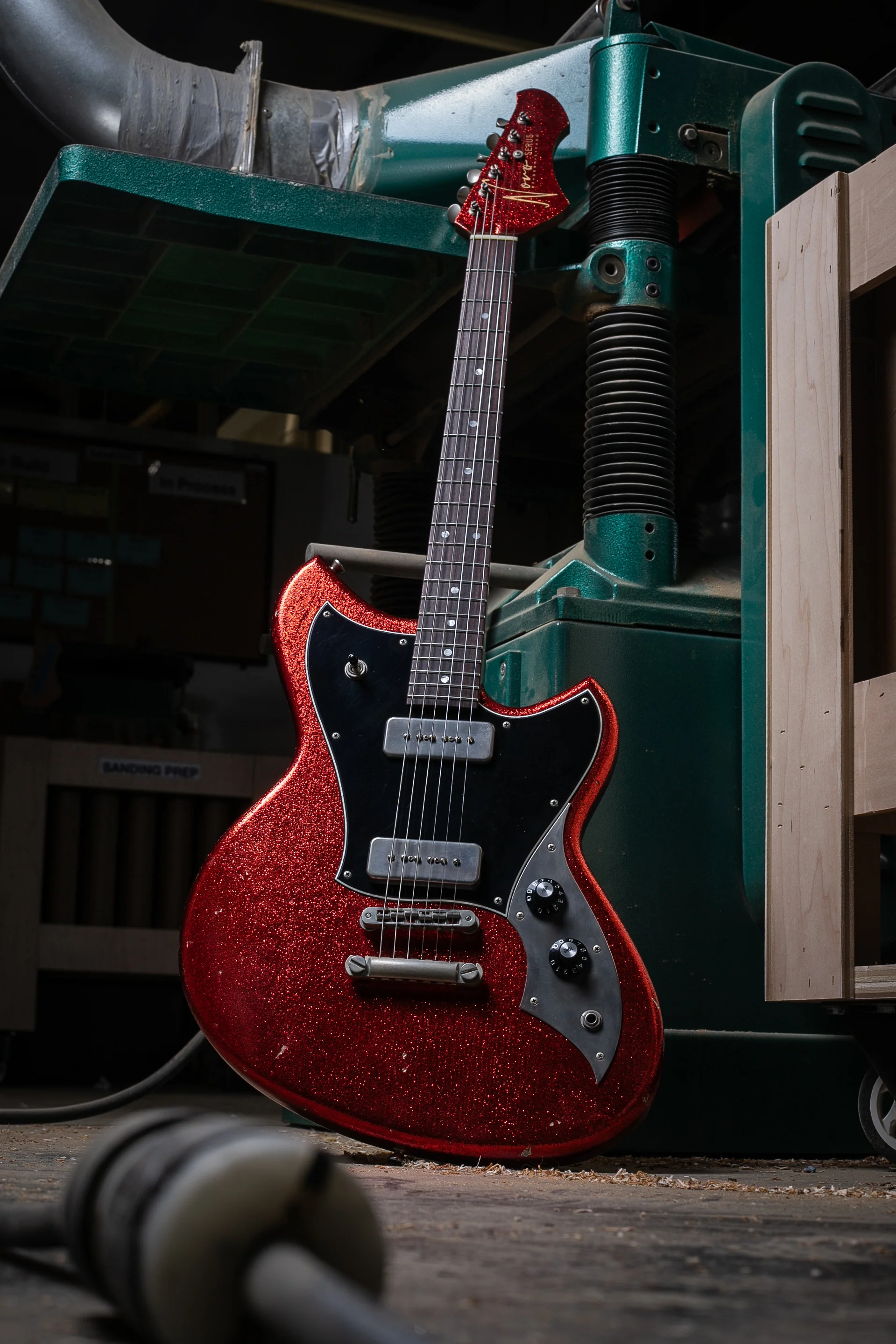 Novo Serus P2 in Candy Apple Red Sparkle - Image 2