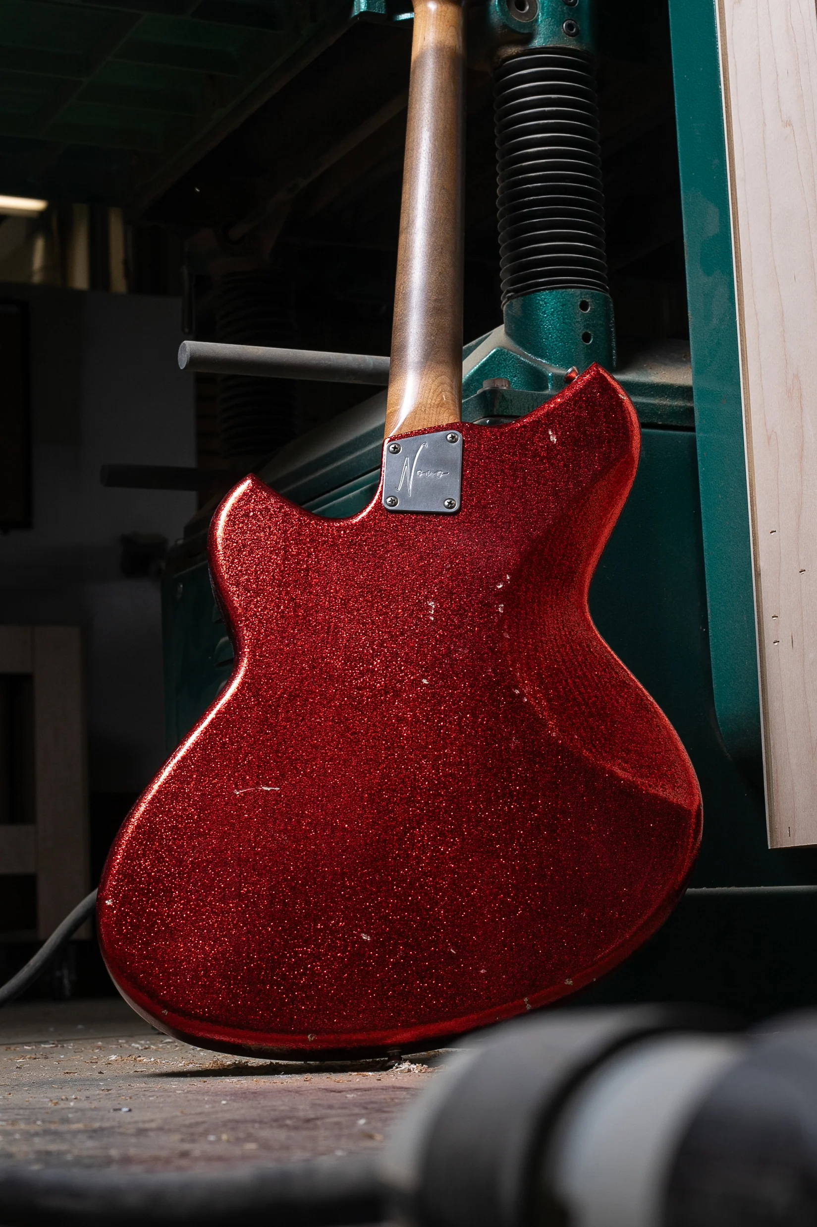Novo Serus P2 in Candy Apple Red Sparkle - Image 3