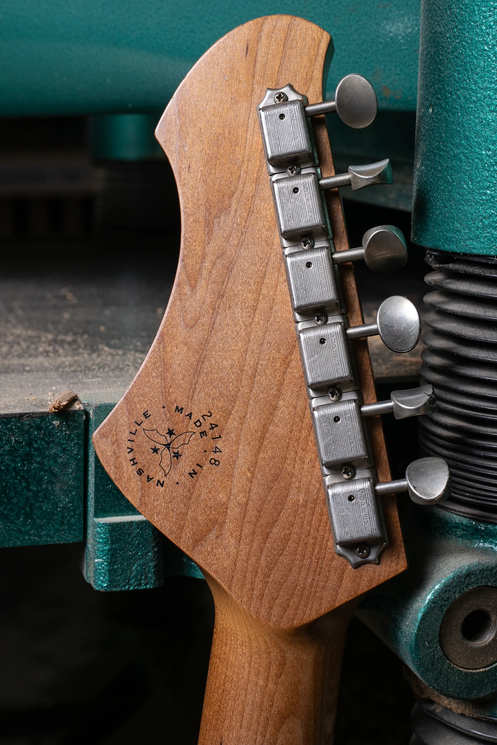 Novo Serus P2 in Candy Apple Red Sparkle - Image 6