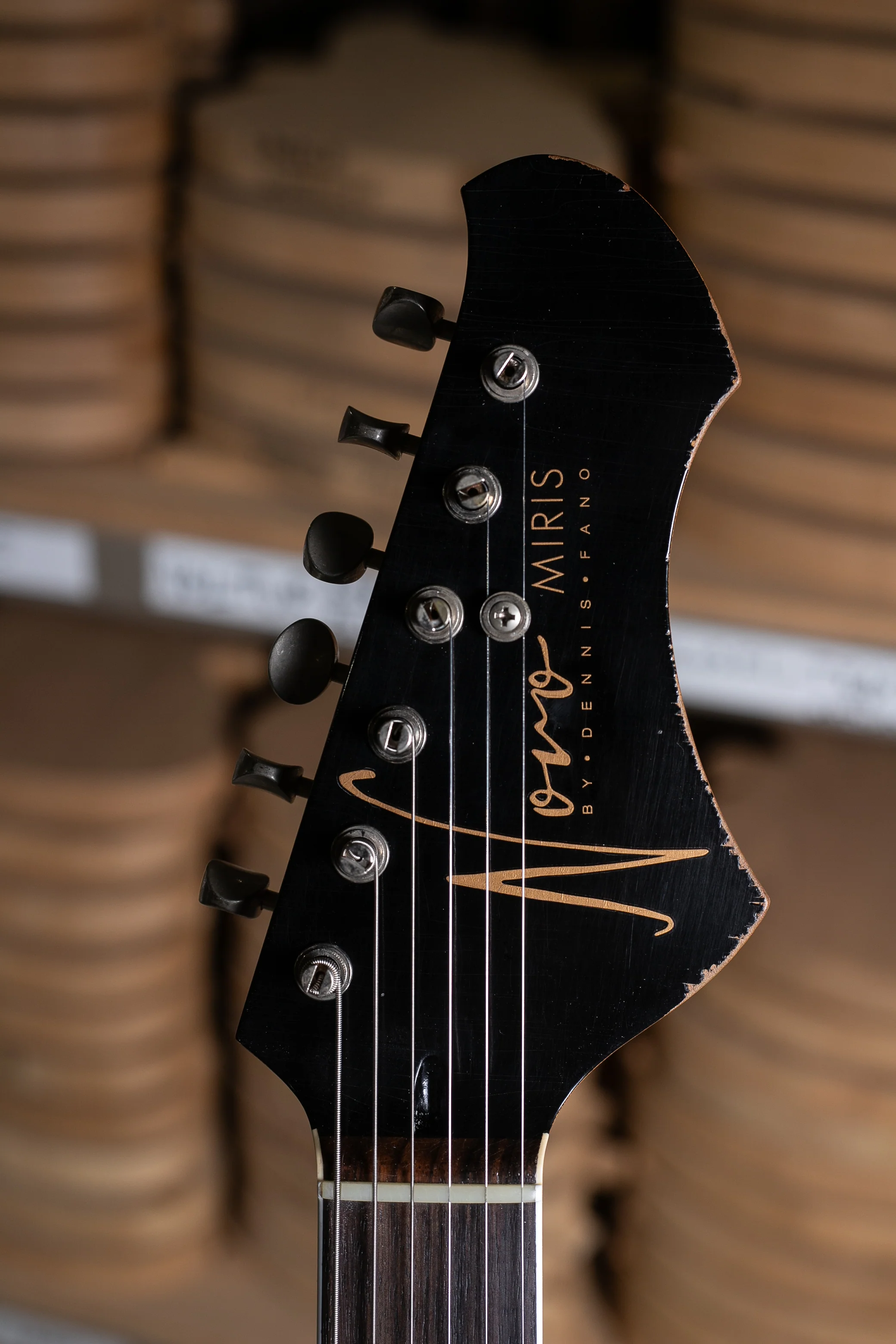 Signature MIRIS J - Faded Sparkling Burgundy Burst w/ Amber Back & Sides (4 of 5) - Image 6