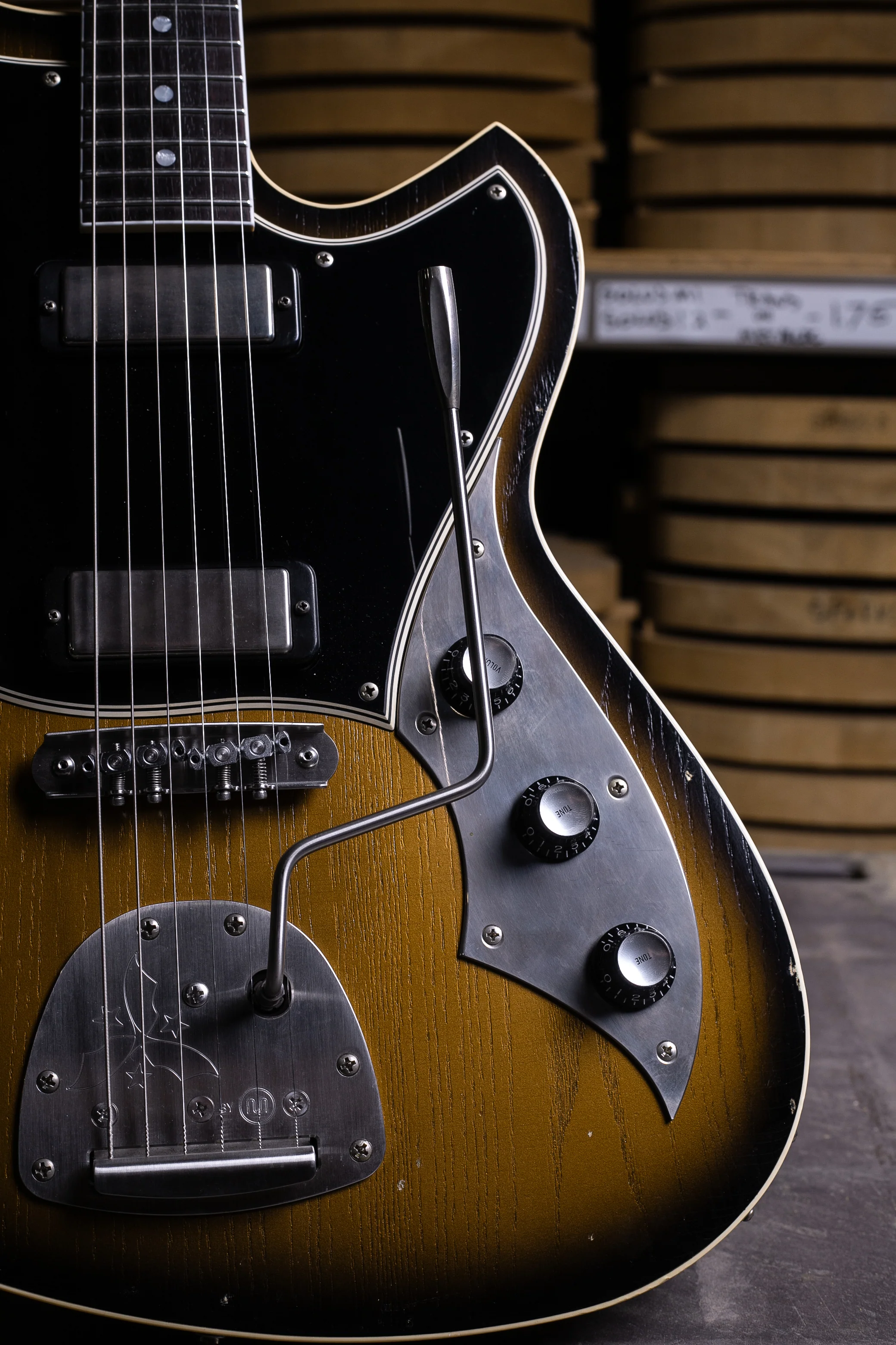 Signature MIRIS J - Gold Top Burst w/ Amber Back & Sides (5 of 5) - Image 3