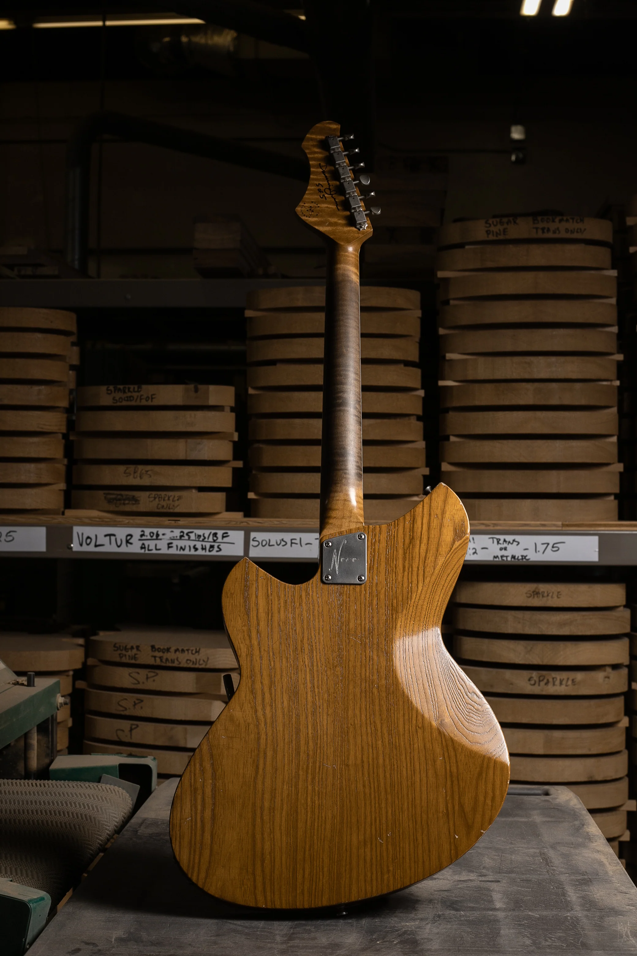 Signature MIRIS J - Gold Top Burst w/ Amber Back & Sides (5 of 5) - Image 4
