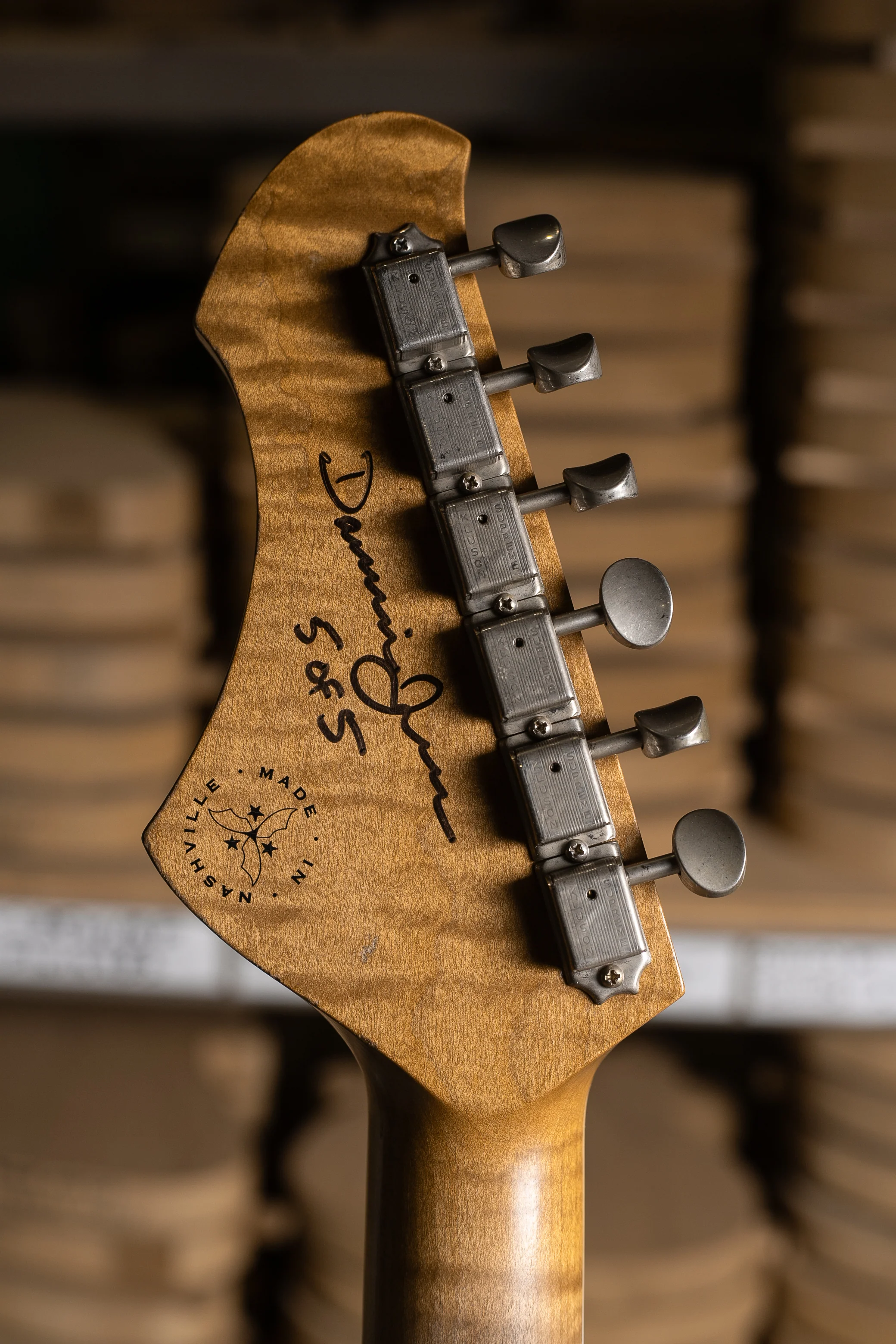 Signature MIRIS J - Gold Top Burst w/ Amber Back & Sides (5 of 5) - Image 7