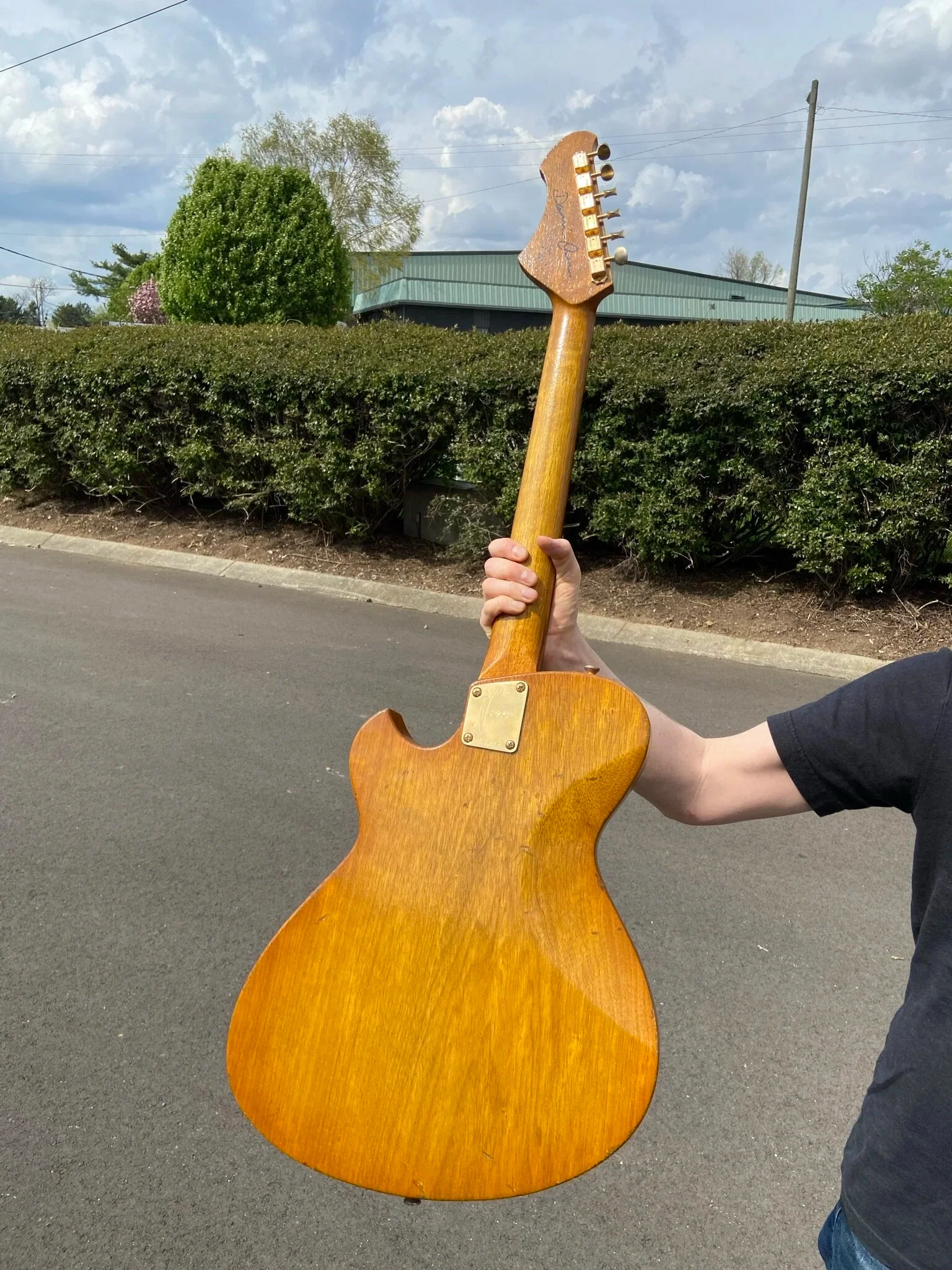 Signature SOLUS H1 - Light Amber Burst - Image 4
