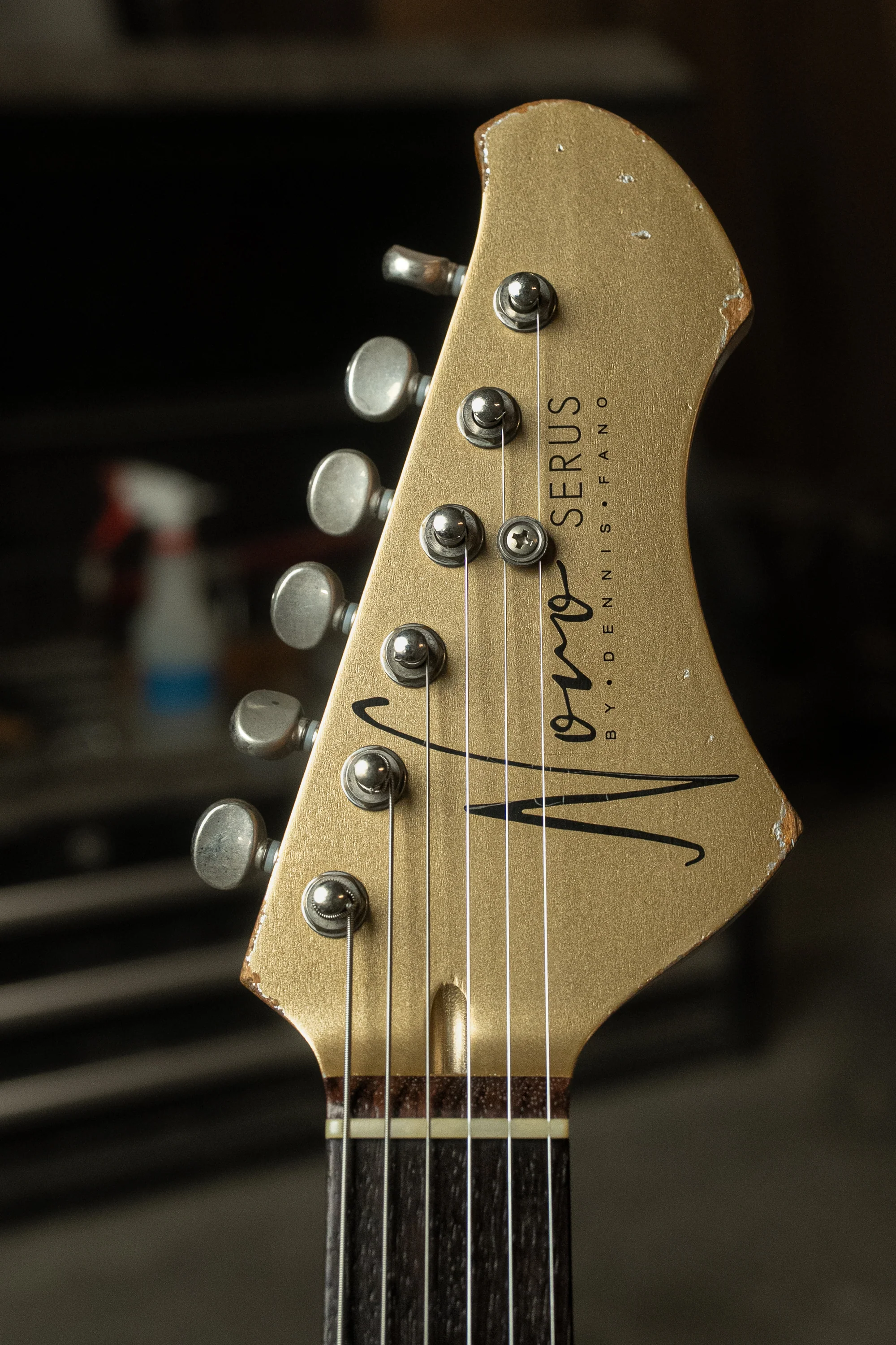 SERUS J - Shoreline Gold over '64 3-Tone Burst | NAMM 26 - Image 5
