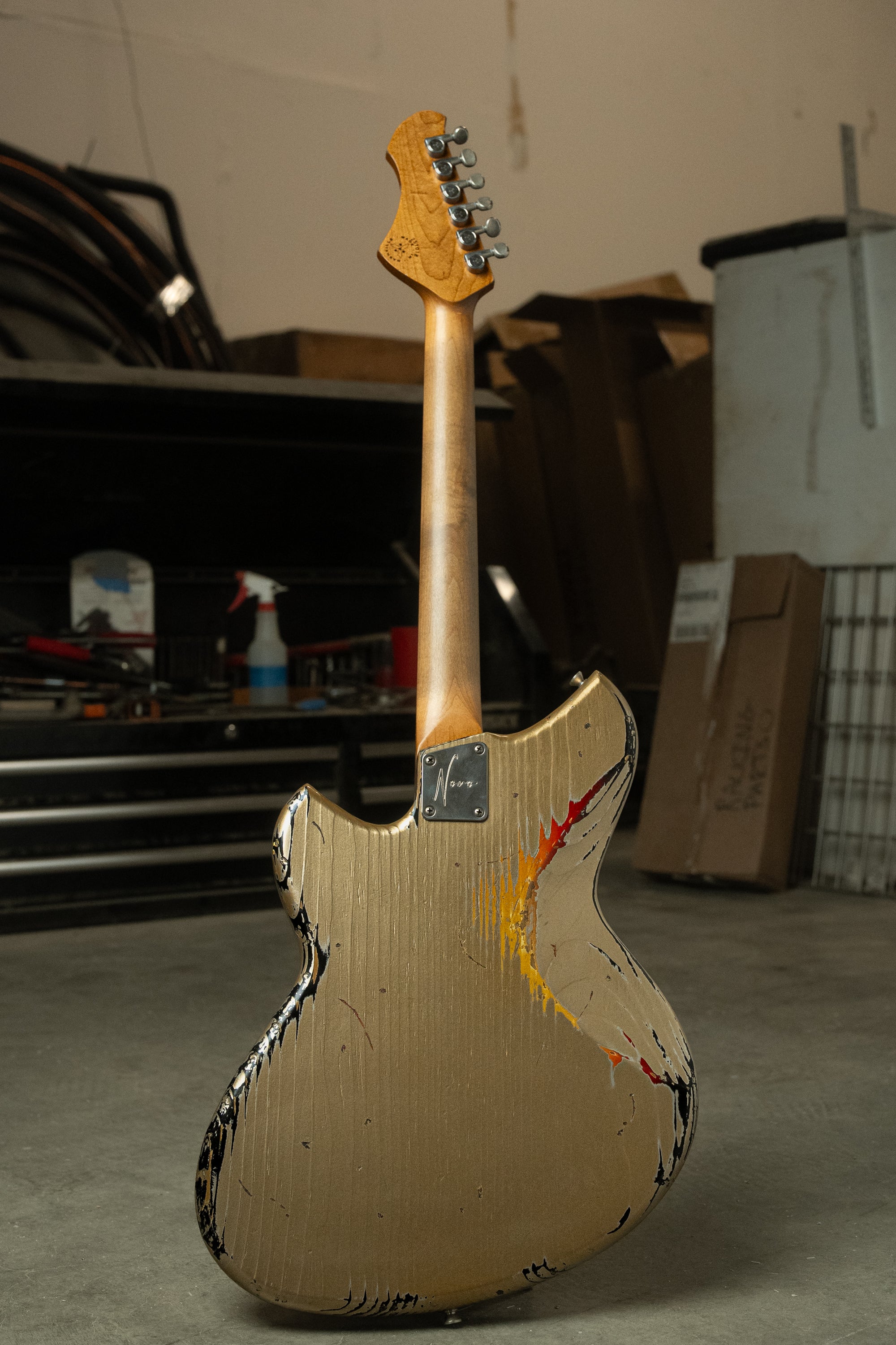 SERUS J - Shoreline Gold over '64 3-Tone Burst | NAMM 26 - Image 6