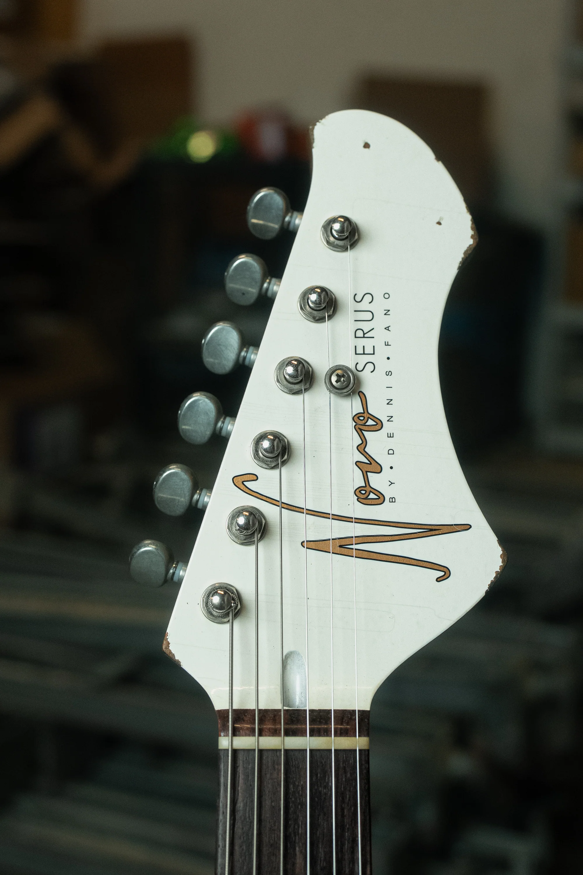 SERUS T - Olympic White | NAMM 26 - Image 5